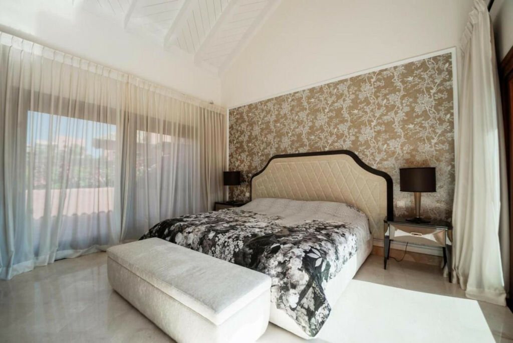 Penthouse Estepona Málaga - image 12