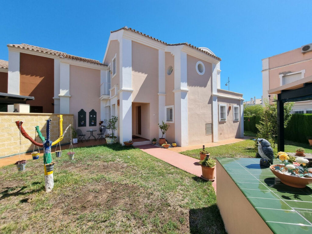 Townhouse San Pedro de Alcántara Málaga - image 7