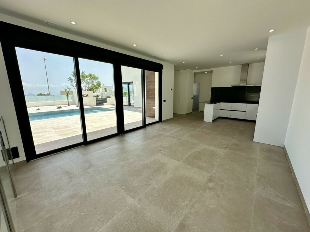 Detached Villa Polop Alicante - image 8