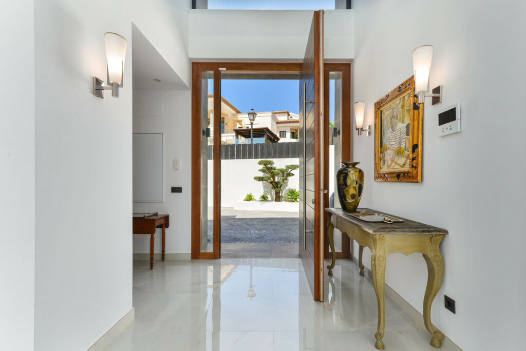 Detached Villa Manilva Málaga - image 8