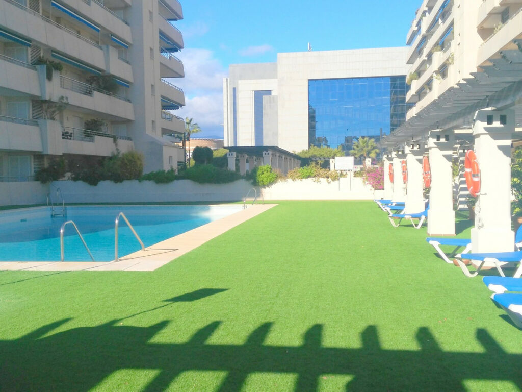 Middle Floor Apartment Puerto Banús Málaga - image 8