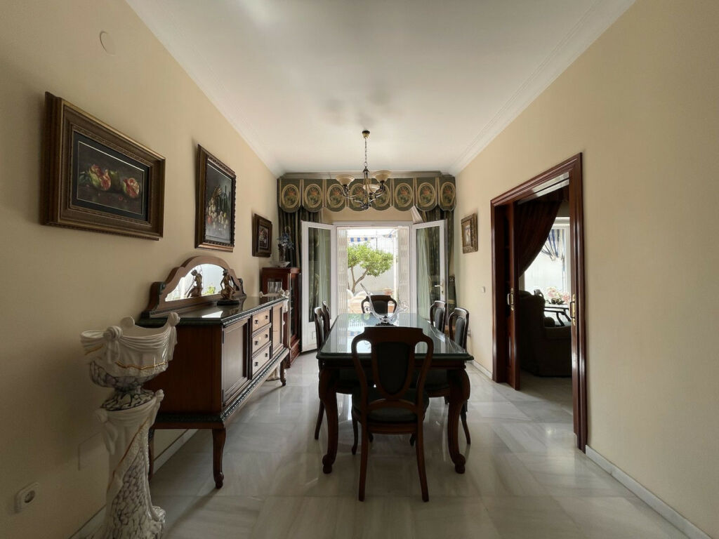 Townhouse Nerja Málaga - image 8