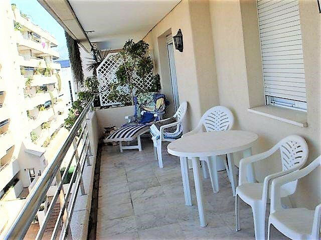 Middle Floor Apartment Puerto Banús Málaga - image 8