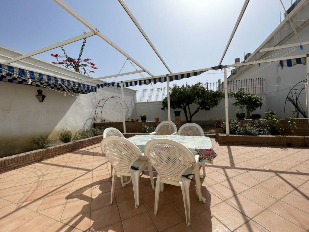 Townhouse Nerja Málaga - image 9