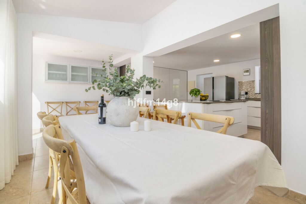 Detached Villa San Pedro de Alcántara Málaga - image 9