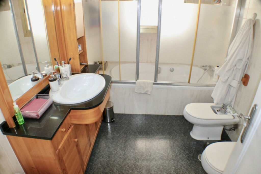 Penthouse Benidorm Alicante - image 9