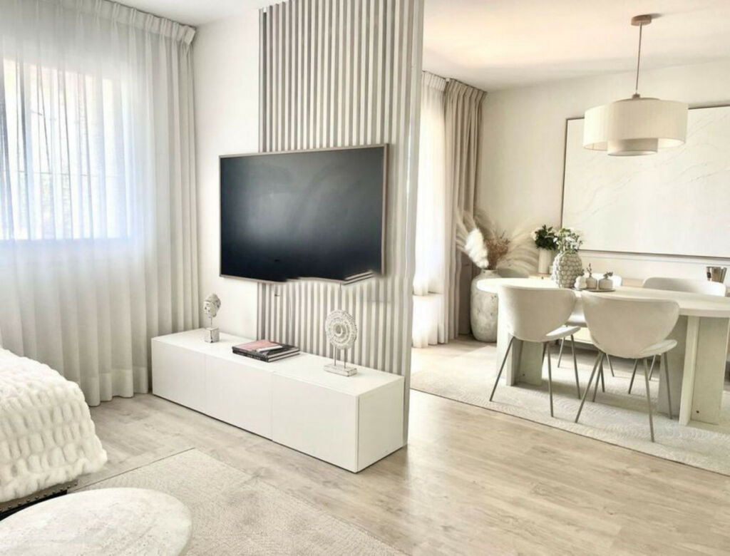 Townhouse Atalaya Málaga - image 9