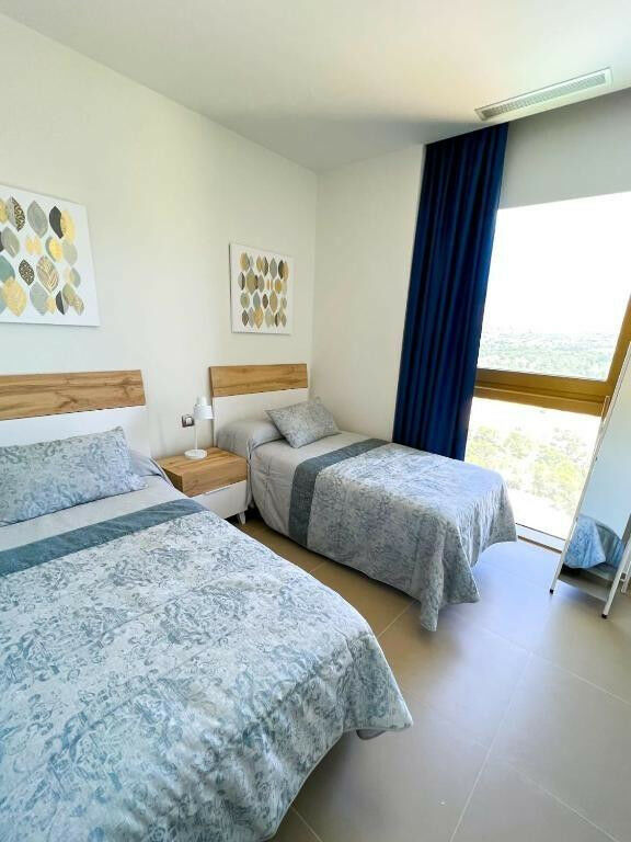 Middle Floor Apartment Benidorm Alicante - image 9