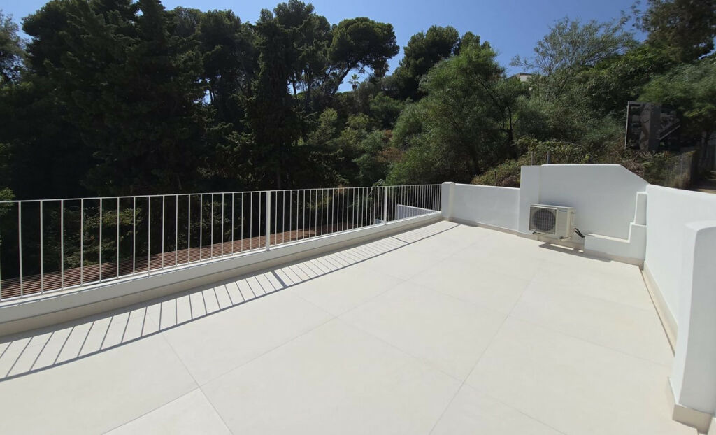Detached Villa Marbella Málaga - image 9