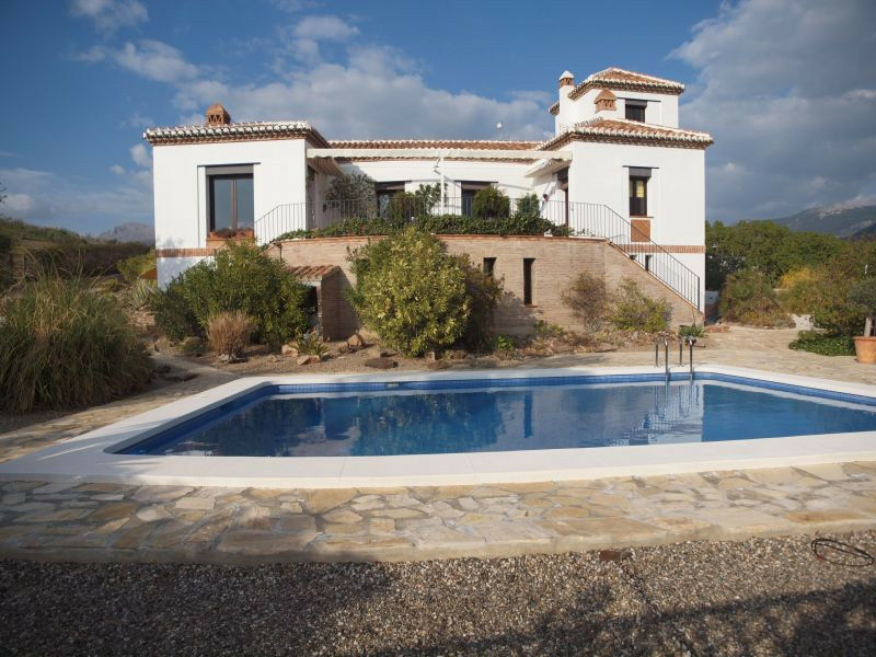 Detached Villa La Viñuela Málaga