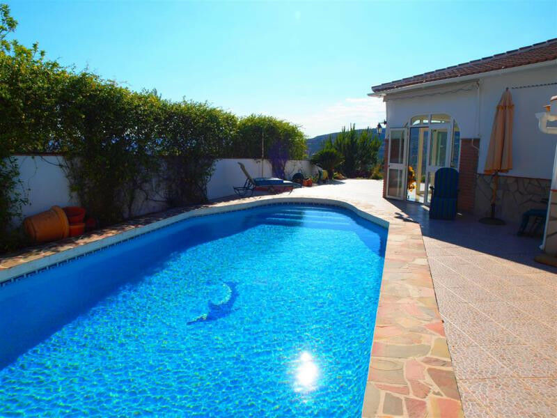 Detached Villa Alcaucín Málaga