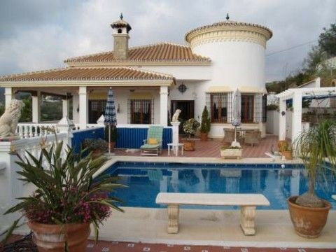 Detached Villa Benajarafe Málaga