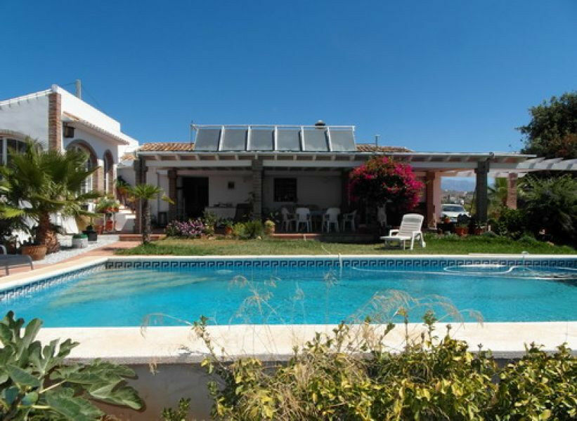 Detached Villa Almayate Málaga