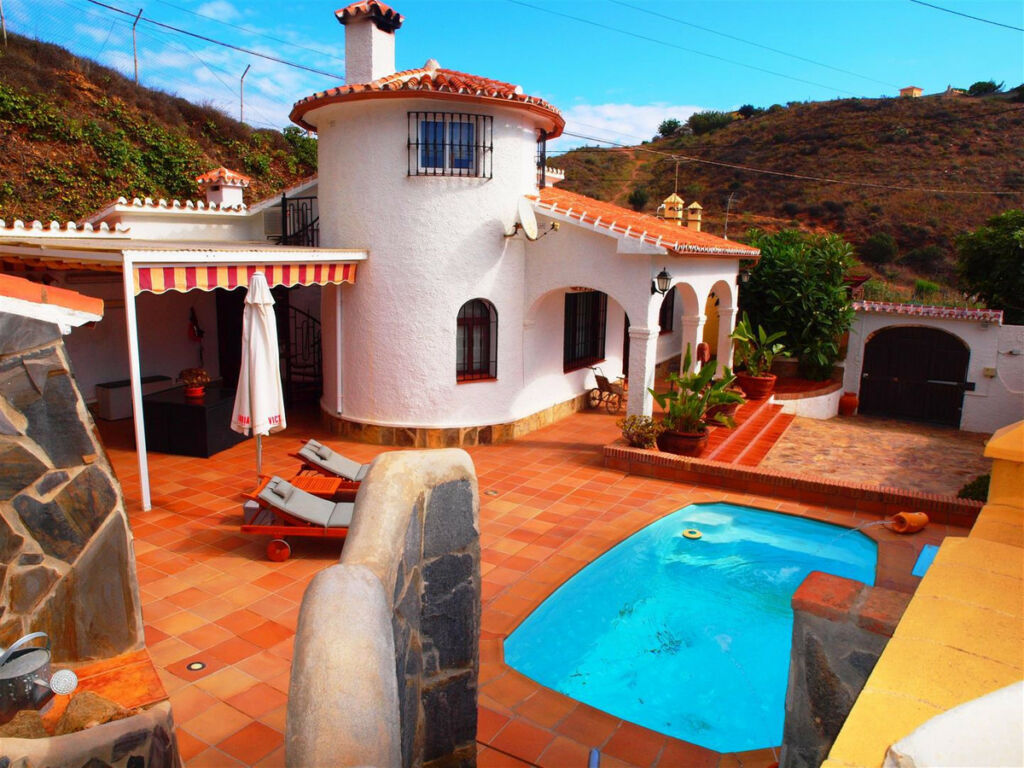 Detached Villa Almayate Málaga