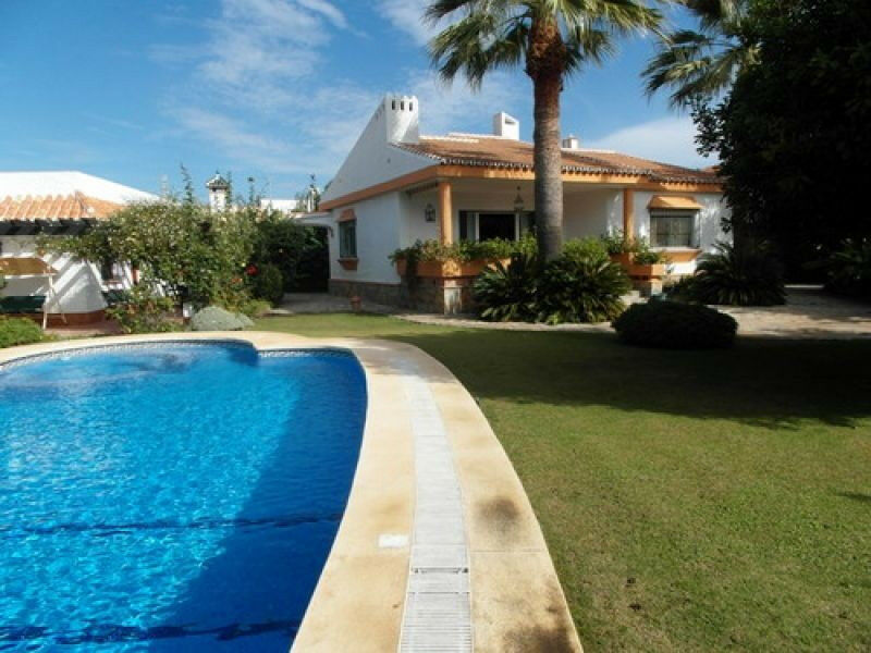 Detached Villa Benajarafe Málaga