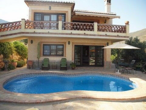 Detached Villa Alcaucín Málaga