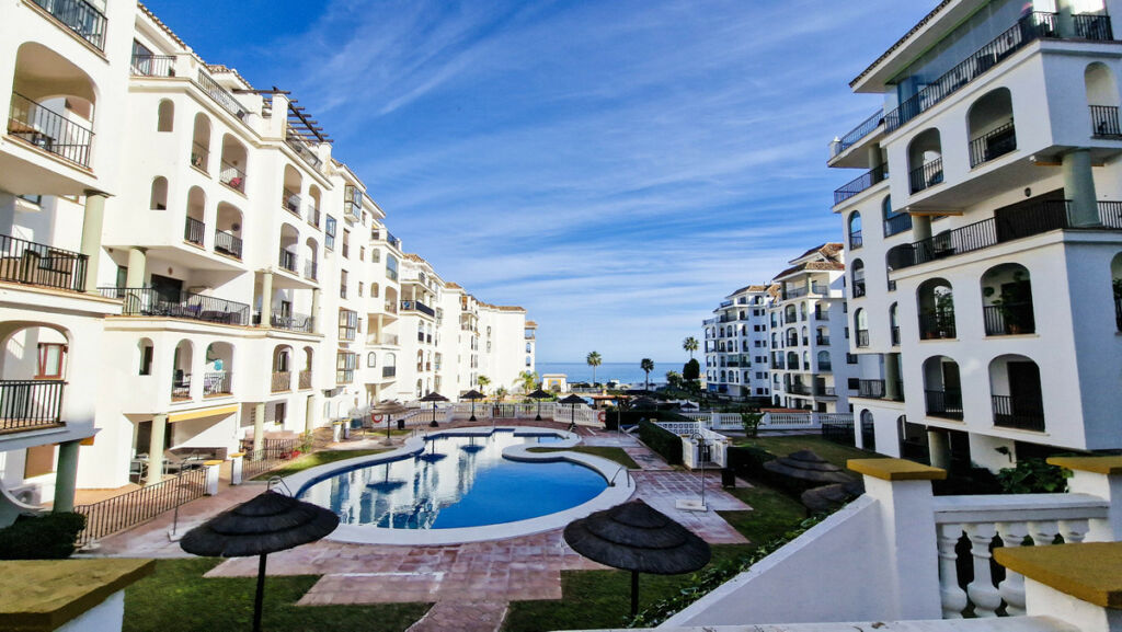 Ground Floor Apartment La Duquesa Málaga