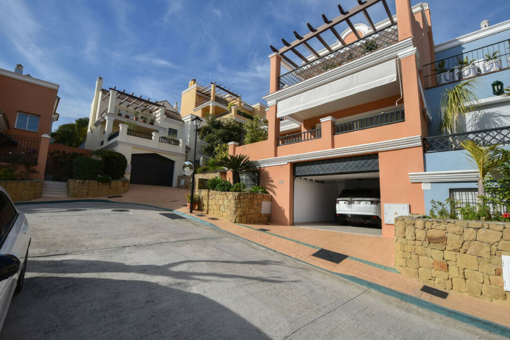 Townhouse Nueva Andalucía Málaga