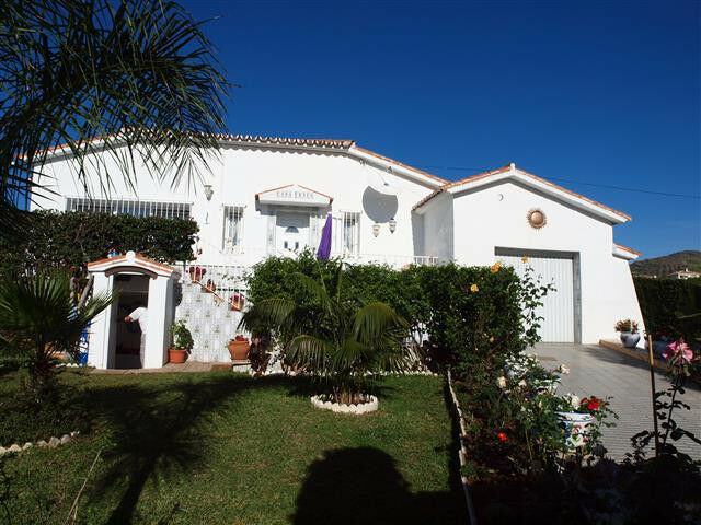 Detached Villa Chilches Málaga