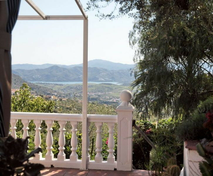 Detached Villa Alcaucín Málaga