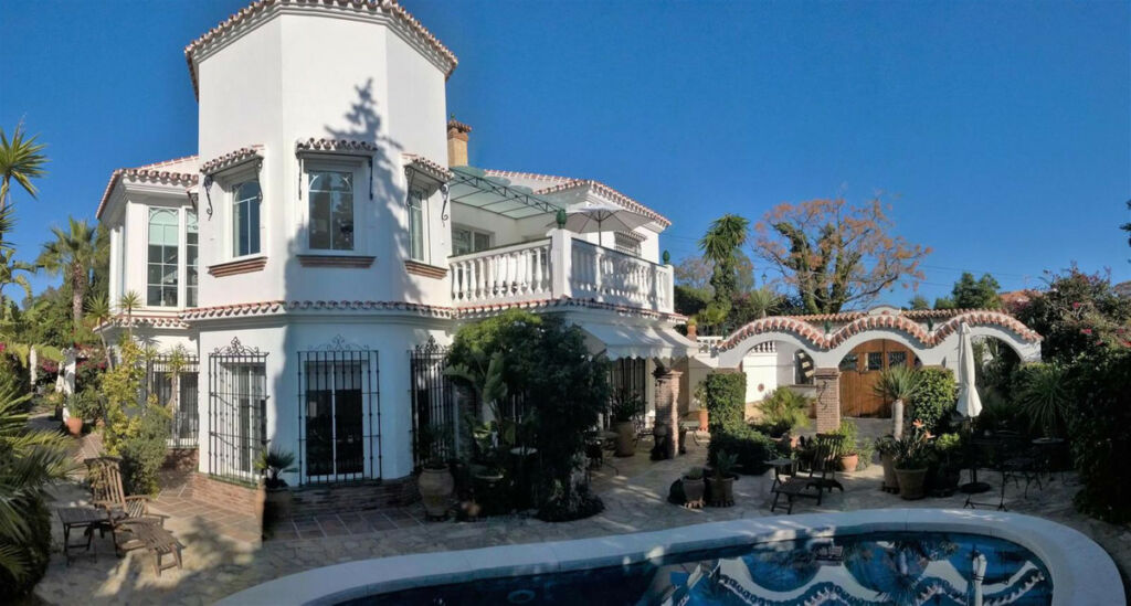 Detached Villa Benajarafe Málaga