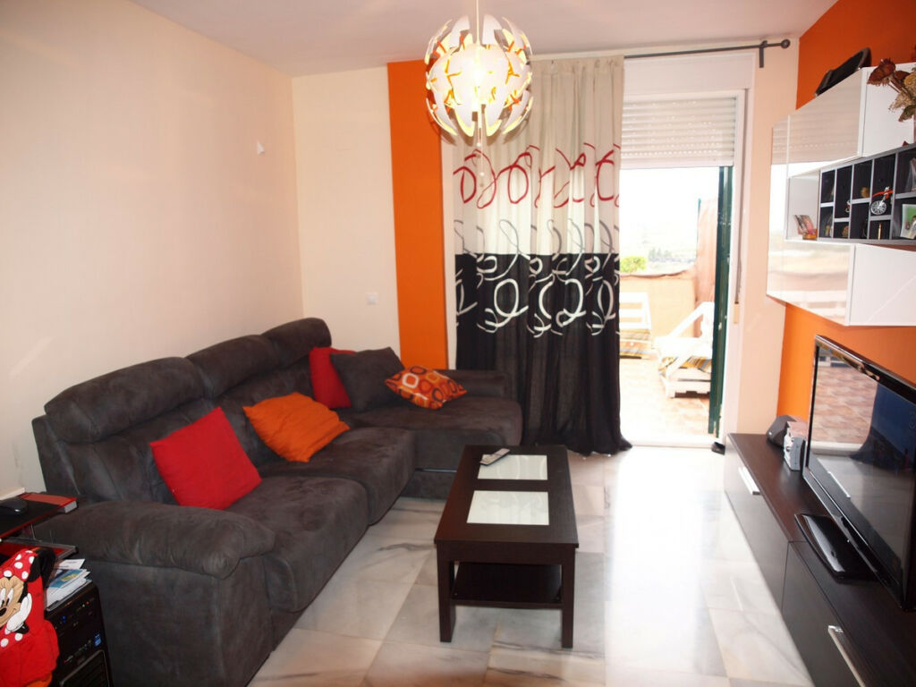 Middle Floor Apartment Benajarafe Málaga