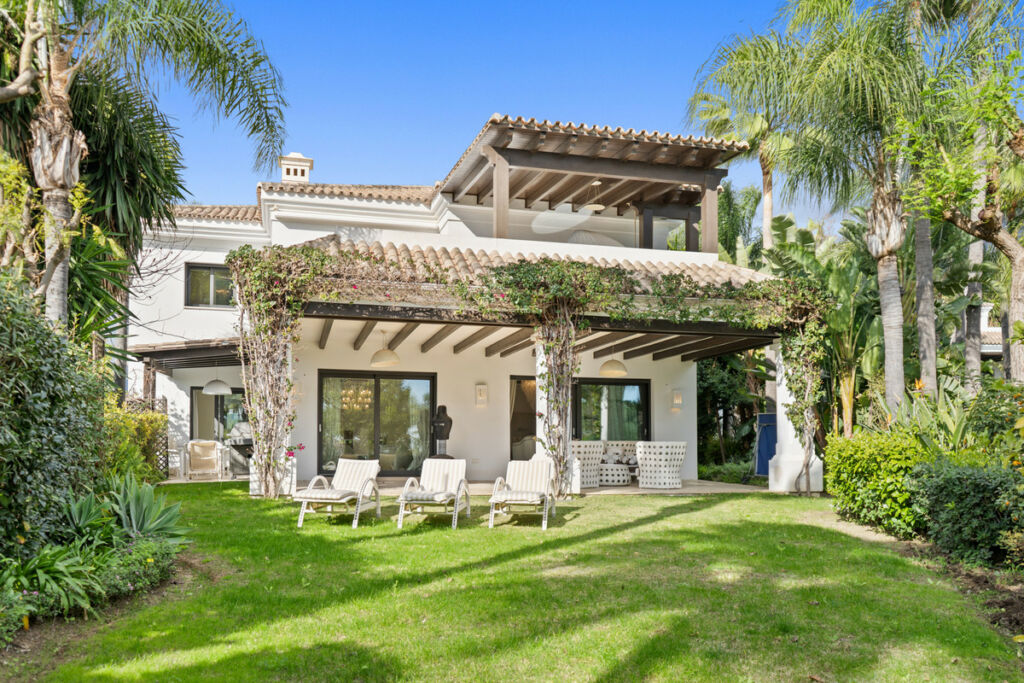 Detached Villa The Golden Mile Málaga