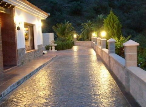 Detached Villa Sayalonga Málaga