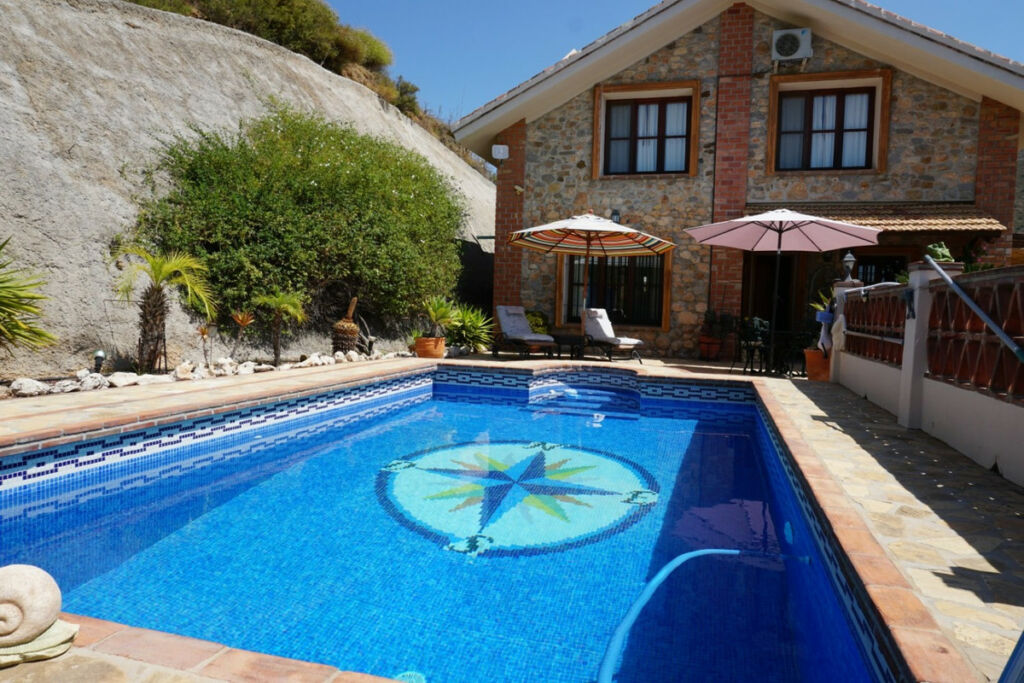 Detached Villa Alcaucín Málaga