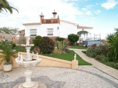 Detached Villa Benajarafe Málaga