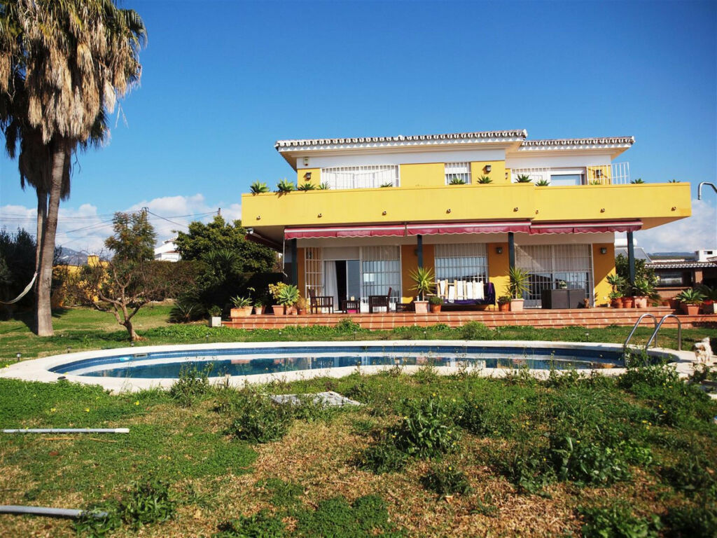 Detached Villa Mezquitilla Málaga