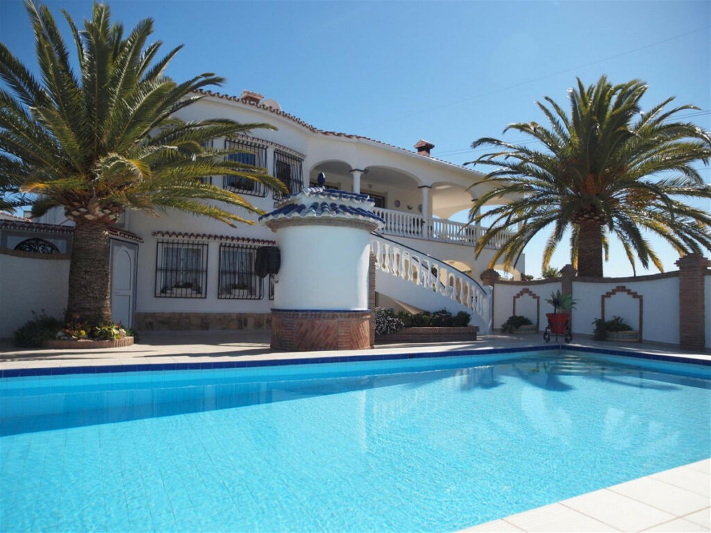 Detached Villa Caleta de Vélez Málaga