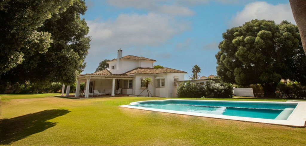 Detached Villa San Roque Club Cádiz