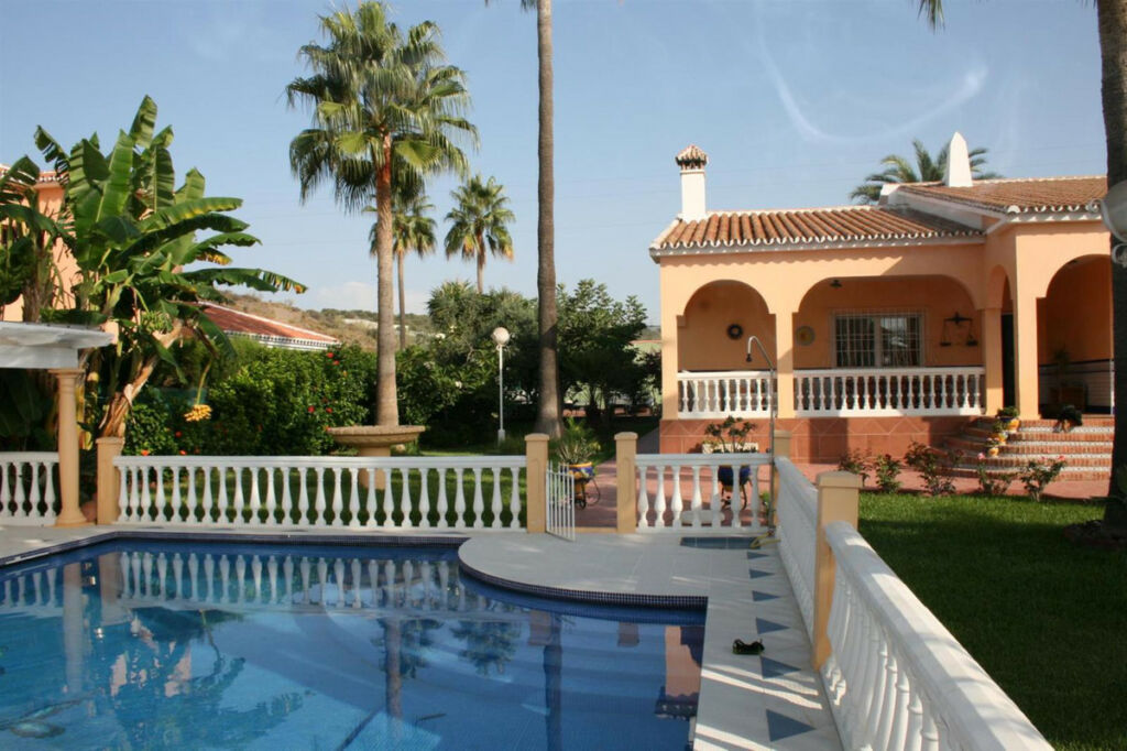 Detached Villa Benajarafe Málaga