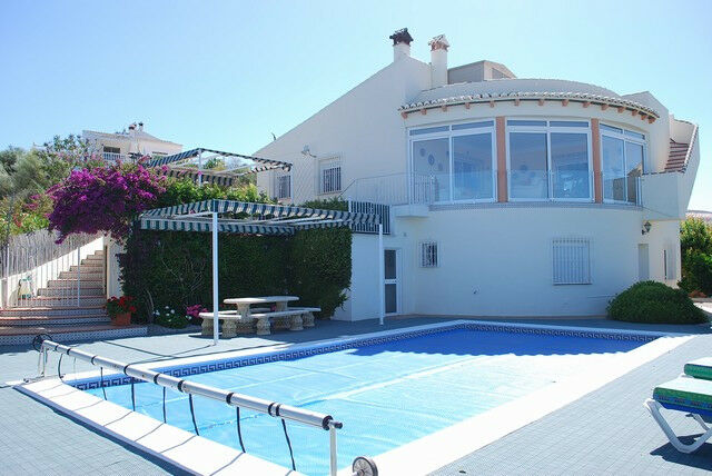Detached Villa Viñuela Málaga