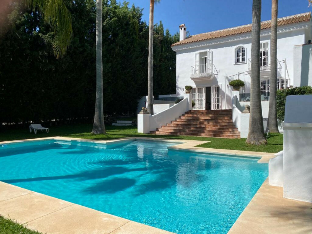 Detached Villa New Golden Mile Málaga