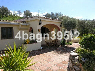 Detached Villa Sedella Málaga