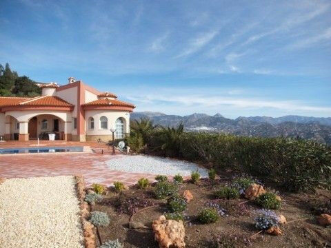Detached Villa Arenas Málaga