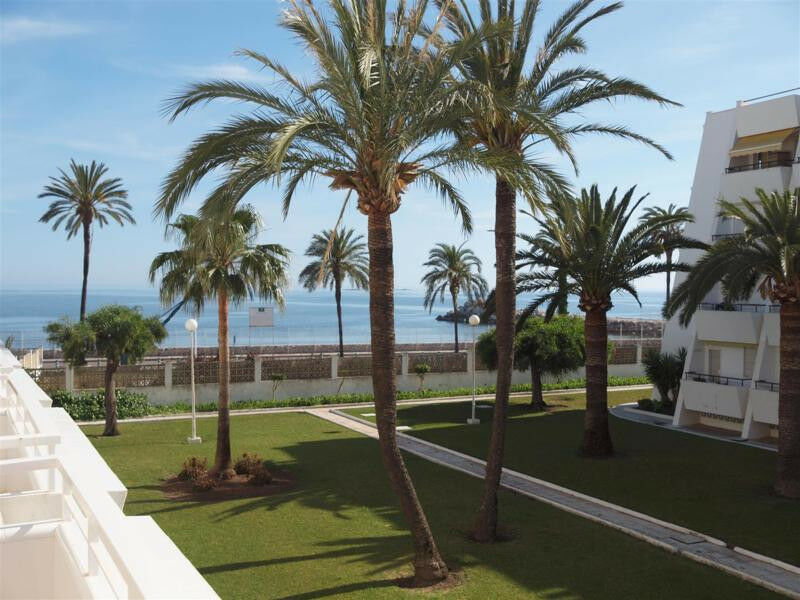 Middle Floor Apartment Caleta de Vélez Málaga