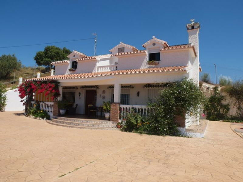 Detached Villa Benajarafe Málaga