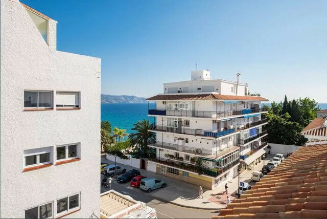 Middle Floor Apartment Nerja Málaga