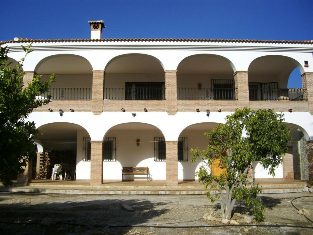 Detached Villa Alcaucín Málaga