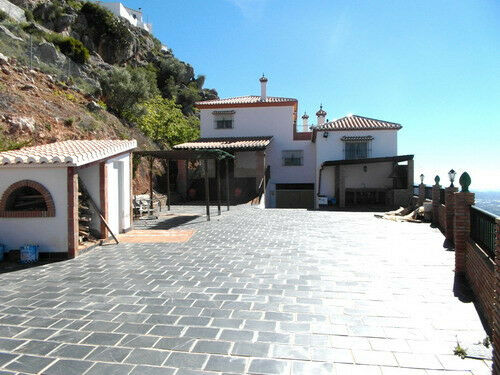 Detached Villa Comares Málaga