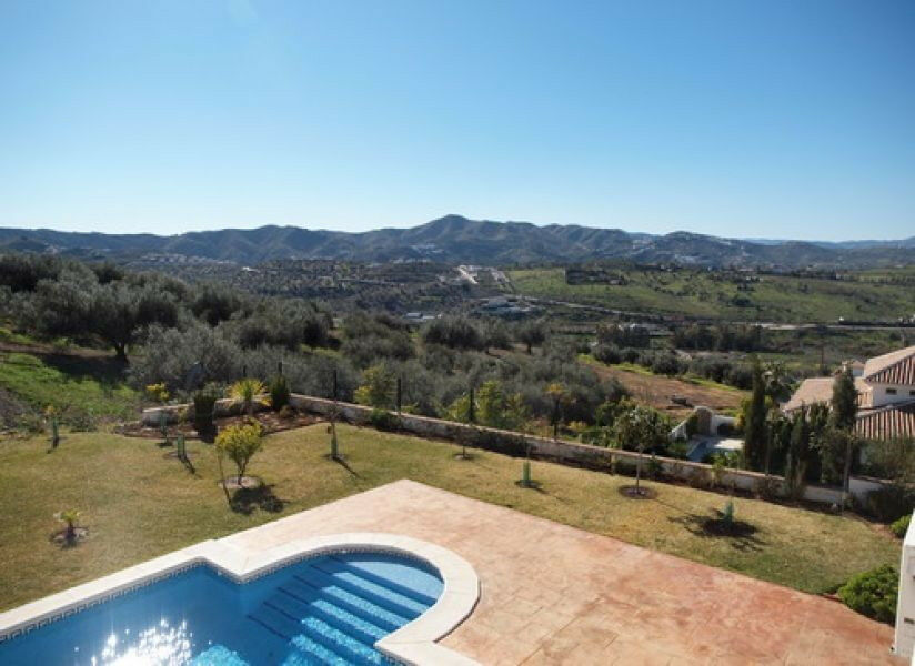 Detached Villa Alcaucín Málaga - image 10