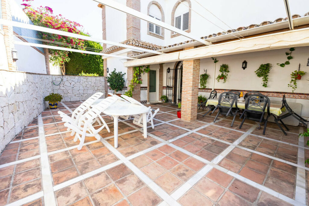 Detached Villa Mijas Málaga - image 10