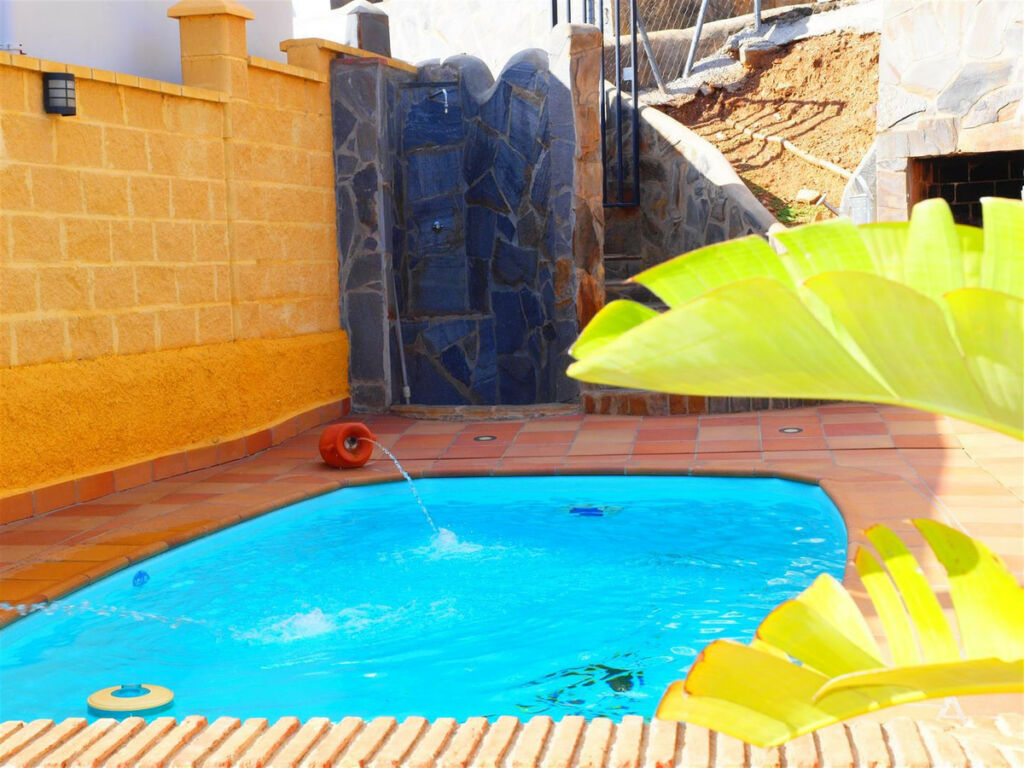 Detached Villa Almayate Málaga - image 10