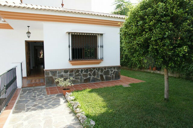 Detached Villa Nerja Málaga - image 10