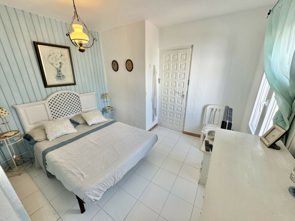 Detached Villa Calahonda Málaga - image 10