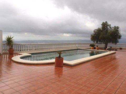 Detached Villa Canillas de Aceituno Málaga - image 10
