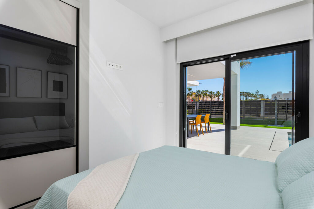 Detached Villa Algorfa Alicante - image 10